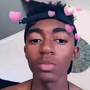 Meet your Posher, Kenneth